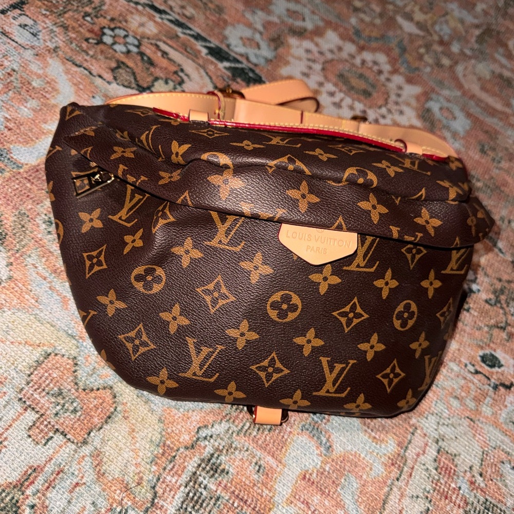 Fashion inspired crossbody bag
